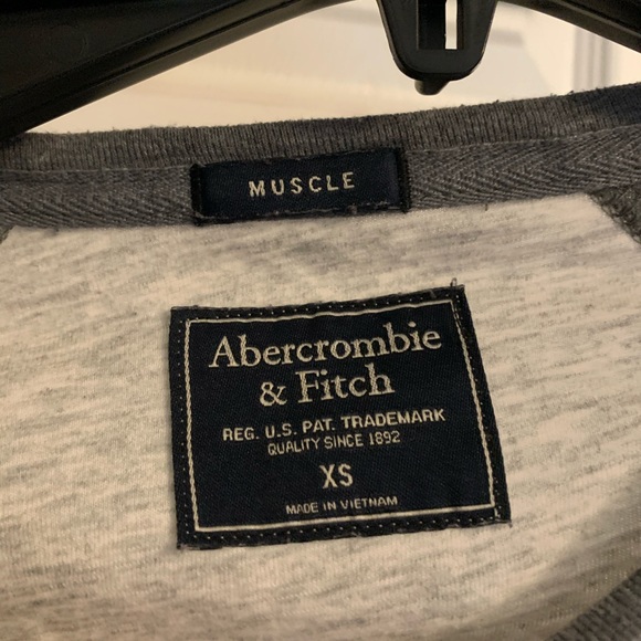 Variety of tee’s - Picture 4 of 8